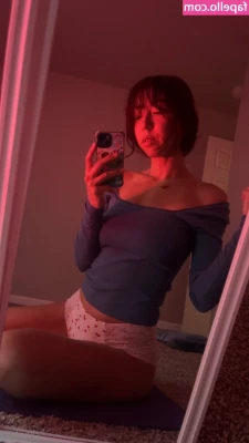 sillydyly - Having a Milfy Beach Day  I needed a little bit of relaxation time