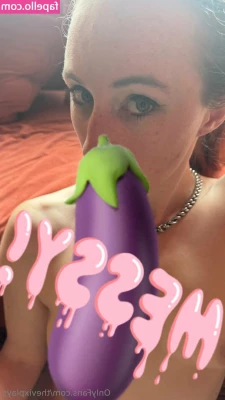 thevixplays - I’m bored. Tell me how I should excite myself 🤫 💕