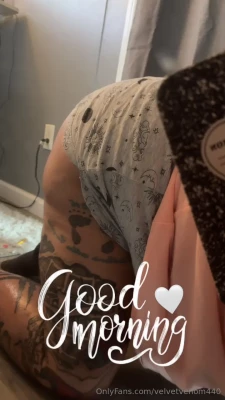 velvetvenommx - bend me over the kitchen counter