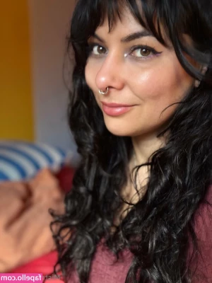 sadirisdomme - Hey!!! im here and replying to DMs.. i've been busting my ass working