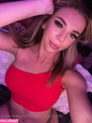tiffanywatsonx - Anyone up at this time  Just quick snap before shooting