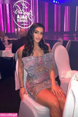 Valentina Maceri [ valentina-maceri ] - Naughty or Nice Club?😈