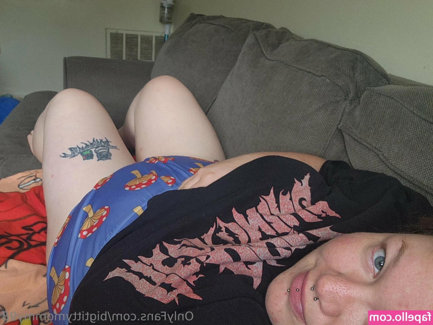 bigtittymommy98 - Hi