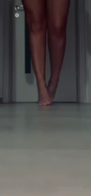 topamazingbabes - Foot Shaking in RHT Stockings  This clip was recorded for my fan
