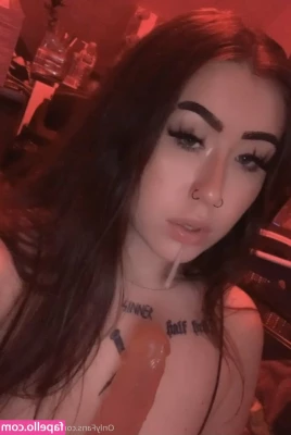 lilpeachything - Would you eat this ass my love