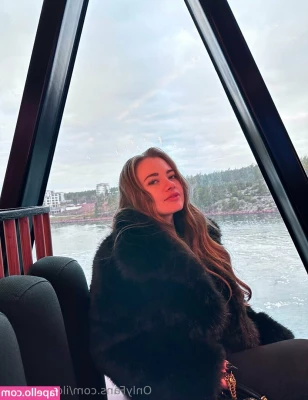 amely_syavo [ amely-syavo ] - Do you love me in glasses, baby? 💝