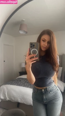 Cait Wheeler [ cait-wheeler ] - Happy beach day