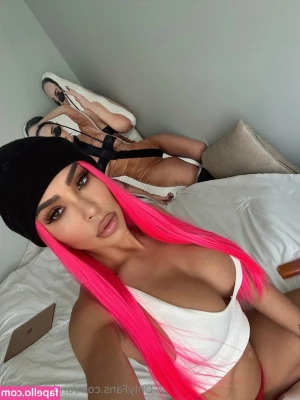 Amber Emery [ amber-emery ] - My shoot tomorrow got cancelled so I have a day off to make some