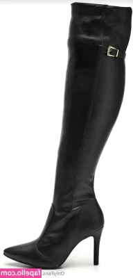 piscisqueen - You might think the flex here is the ring or the boots  but it s