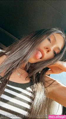 ebadbunny - Catch me in these baggy 90 s jeans alllllll winter