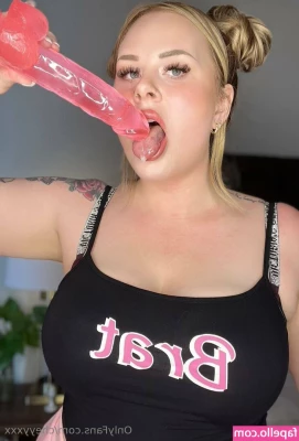 cheyyxxx [ cheyyxxx-1 ] - Sunday is oh-so sinful  Holy crap  these turned out super hot  Been