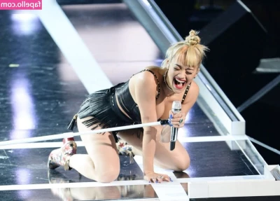 Rita Ora [ rita-ora ] - hi  here is vid of me grinding on my hitachi while sucking silicone part 1