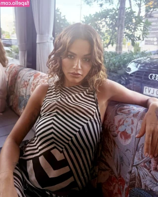 Rita Ora [ rita-ora ] - Are you ready? Or should I take it off first 🤤