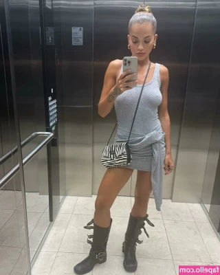 Rita Ora [ rita-ora ] - Sorry I've been gone for a few days, I hope you don't take it out on