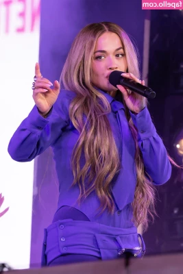 Rita Ora [ rita-ora ] - Starting today  I m going to be sending 3 photos for  3  That s the