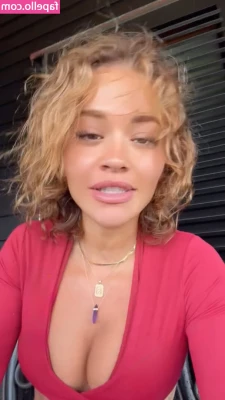 Rita Ora [ rita-ora ] - Put some glaze on these buns?