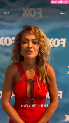 Rita Ora [ rita-ora ] - Hands on the hip   sass part 1