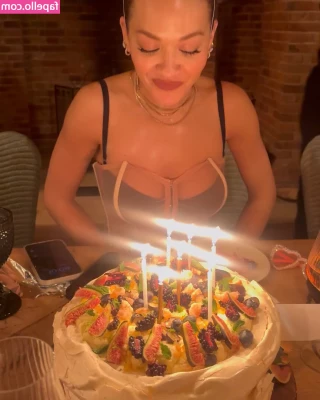 Rita Ora [ rita-ora ] - Had a super fun day today  Now I work  Sigh  But go say hi to my part 1