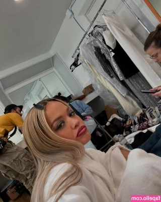 Rita Ora [ rita-ora ] - HappyYogaFriday