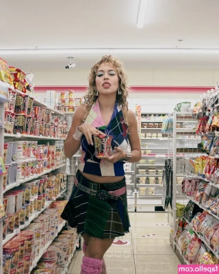 Rita Ora [ rita-ora ] - Am I your type