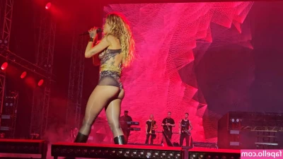 Rita Ora [ rita-ora ] - Comment ur discord username to RSVP to my live cake party tomorrow at