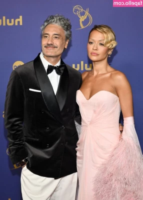 Rita Ora [ rita-ora ] - Busch and boobs part 1