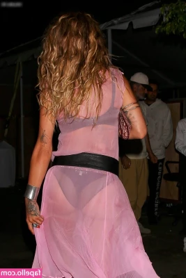 Rita Ora [ rita-ora ] - What yall wanna see   Taking requests today
