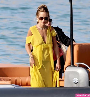 Rita Ora [ rita-ora ] - Want to help my friend  daryrock  She loves to have crazy fun  I m