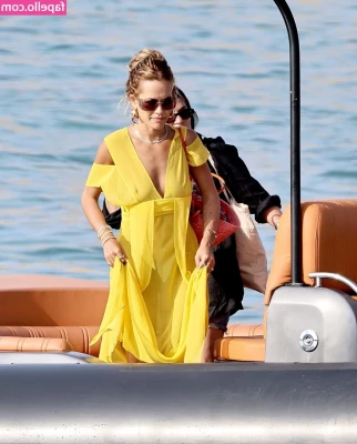 Rita Ora [ rita-ora ] - ¿Qué tenemos para cenar? 😜 @juditbenavente