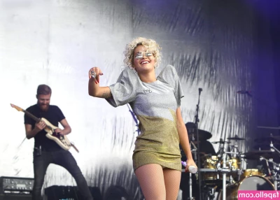 Rita Ora [ rita-ora ] - WAITING FOR YOU   with my ass wide open   so you can smell my   and