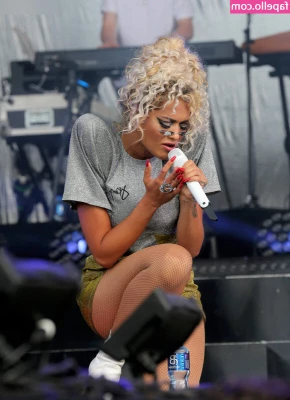 Rita Ora [ rita-ora ] - Would you smack my ass