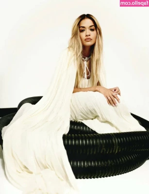 Rita Ora [ rita-ora ] - Hope you’ve all had a great Friday night 💋💋