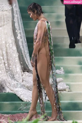 Rita Ora [ rita-ora ] - can you handle this juicy booty? 💗