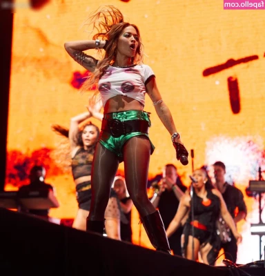 Rita Ora [ rita-ora ] - Catch this 🚿🚿🚿🚿🚿 vid part 1