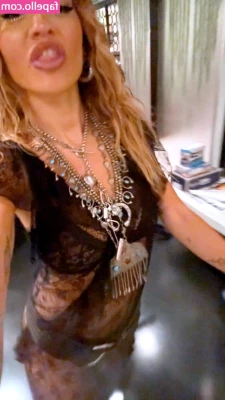 Rita Ora [ rita-ora ] - Happy Valentine s Day loves