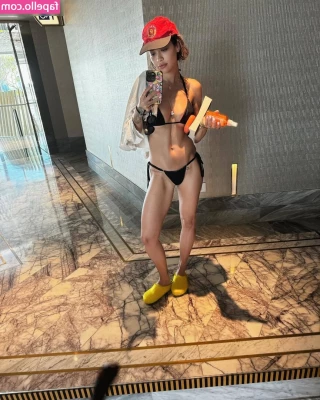 Rita Ora [ rita-ora ] - What’s everyone up to? part 1
