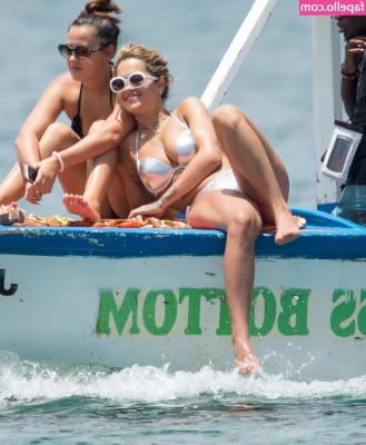 Rita Ora [ rita-ora ] - Happy Saturday  Lately I ve been working more on flexibility and