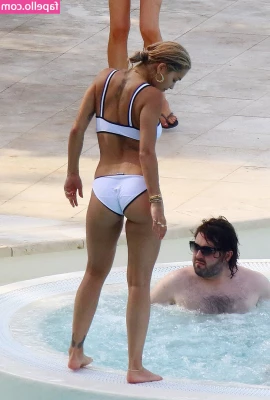 Rita Ora [ rita-ora ] - My friend LATIN   lexidoessit   is waiting for you in the chat She is