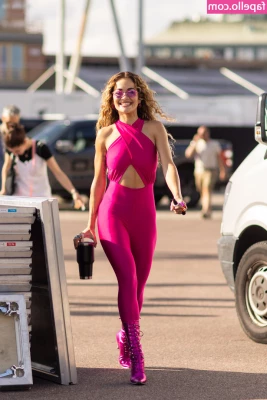 Rita Ora [ rita-ora ] - Late night vibes