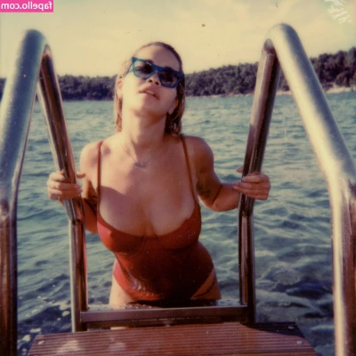 Rita Ora [ rita-ora ] - Good morning ☀️  I haven’t pain anything in a whillle But it