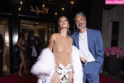 Rita Ora [ rita-ora ] - It s a fabulous Weekend Join my VIP page to receive exclusive lovely