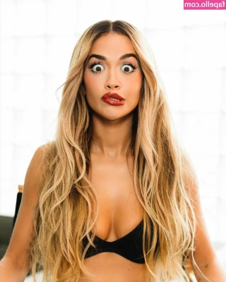 Rita Ora [ rita-ora ] - Giving some good old head  very willingly