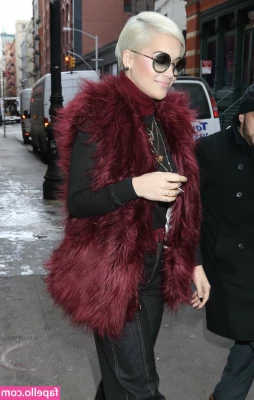 Rita Ora [ rita-ora ] - So tiny 🥵 Doesn't leave much to the imagination, does it? 🙈
