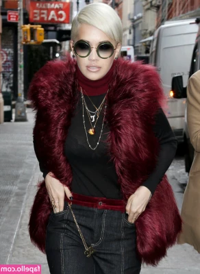 Rita Ora [ rita-ora ] - It s a good night to be nakey