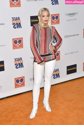 Rita Ora [ rita-ora ] - It seems to me that no matter what time I get up in the morning, I