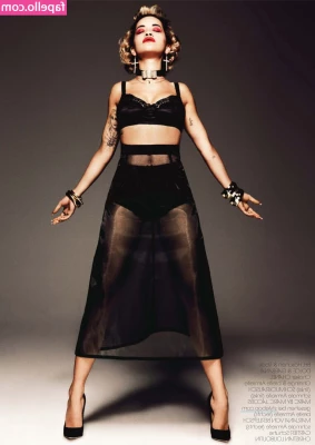Rita Ora [ rita-ora ] - Demain soir nous accueillons notre couple de sexfriends   Live a 22h
