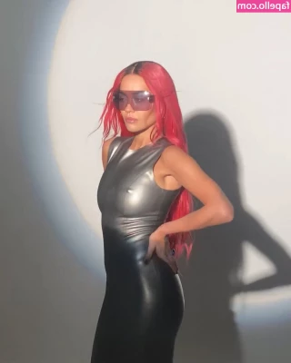 Rita Ora [ rita-ora ] - Have some throwback goonbait while I get ready for a con  Enjoy loves