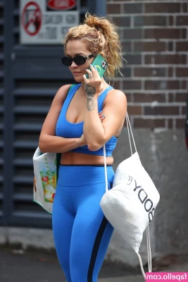 Rita Ora [ rita-ora ] - This baby doll wants to use her favorite toy  see how wet she can get