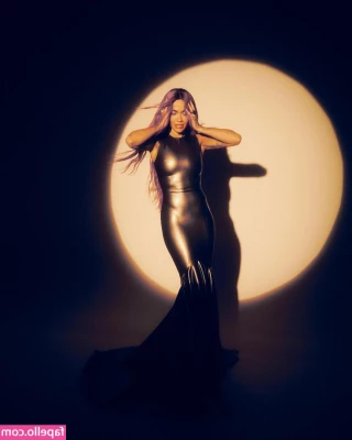 Rita Ora [ rita-ora ] - Que día tan frío part 1