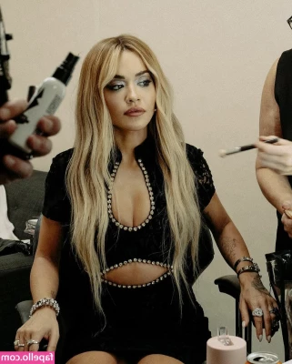 Rita Ora [ rita-ora ] - Thought this was a hot view. 🥵 You agree or no? 🔥 part 1